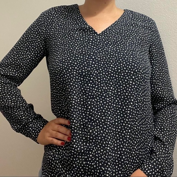 Banana Republic Navy/White Long Sleeve V Neck Blouse Sz XL - Picture 3 of 7